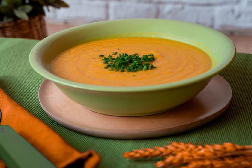 Puré de calabaza con cebolla y puerro: una receta de olla tapada que se resuelve en menos de una hora