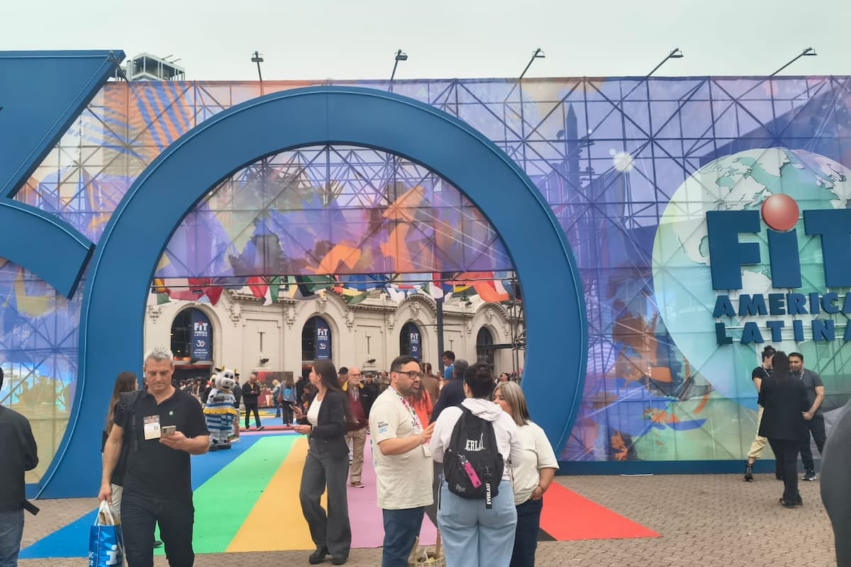 Brasil, Uruguay y Chile salieron a la caza del turista argentino en la FIT 2026 con fechas, reintegros y obras en carpeta