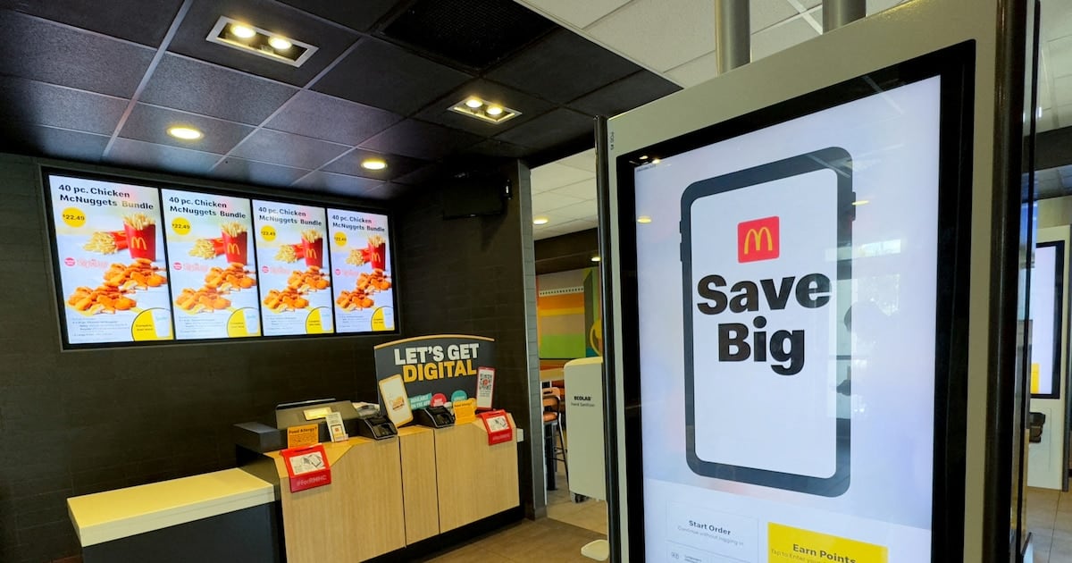 McDonald's ajusta los precios con inteligencia artificial y la brecha entre locales ya supera el 20 por ciento en Estados Unidos