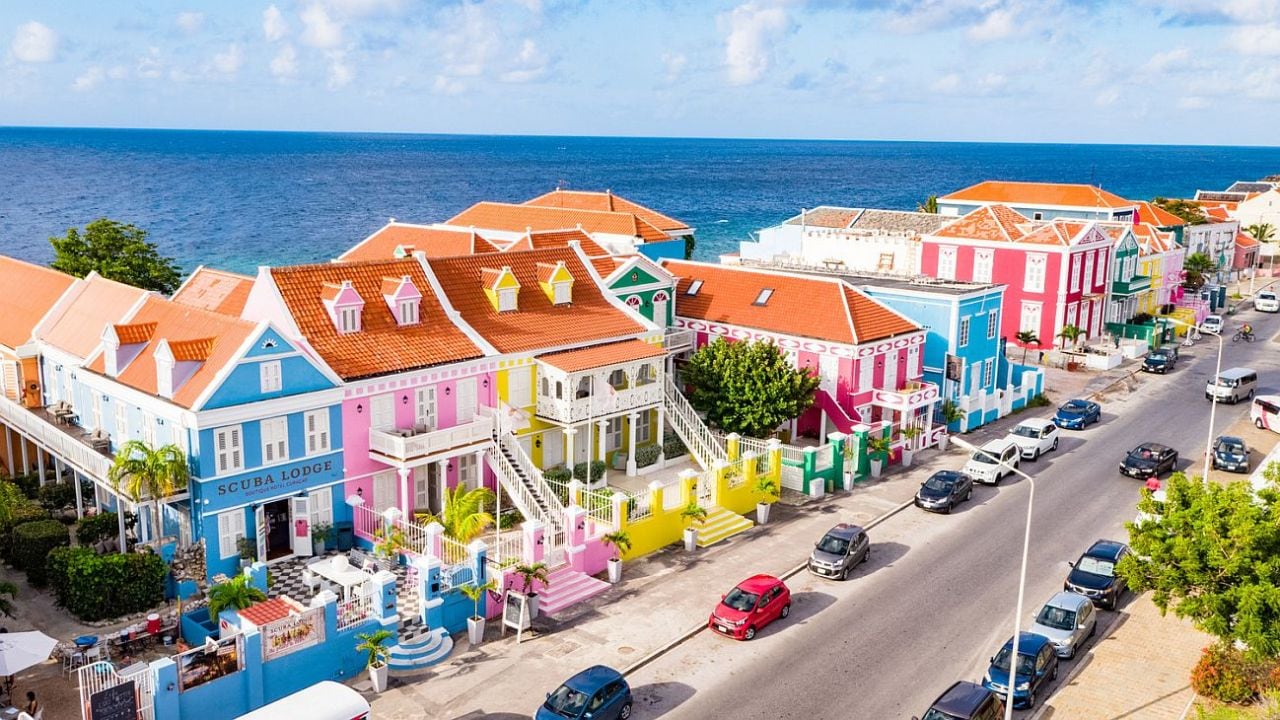 Curazao amplía su oferta turística con más de 35 playas, paseos en buggy y una capital declarada Patrimonio de la Humanidad