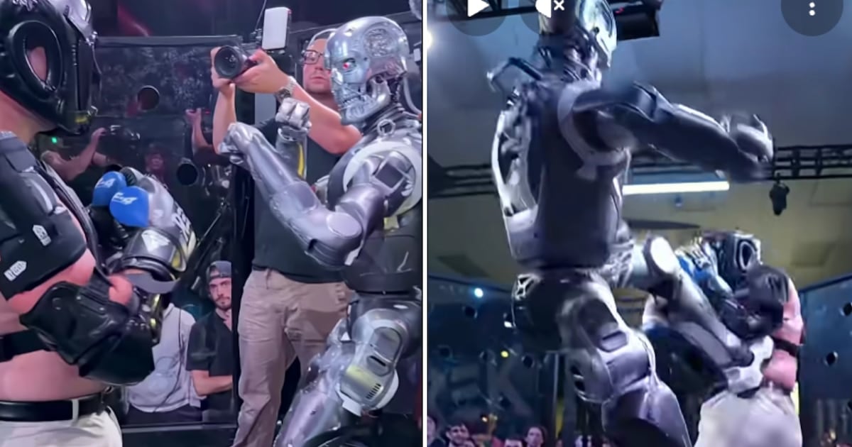 Un influencer se calzó los guantes contra un robot de un metro ochenta y terminó en el hospital