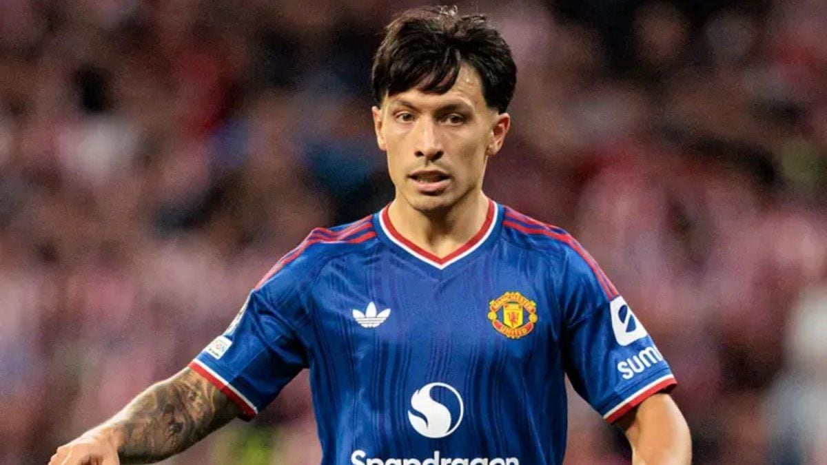 El United se rompió por dentro: Martínez pidió refuerzos, Rooney le contestó y lo mandó al banco