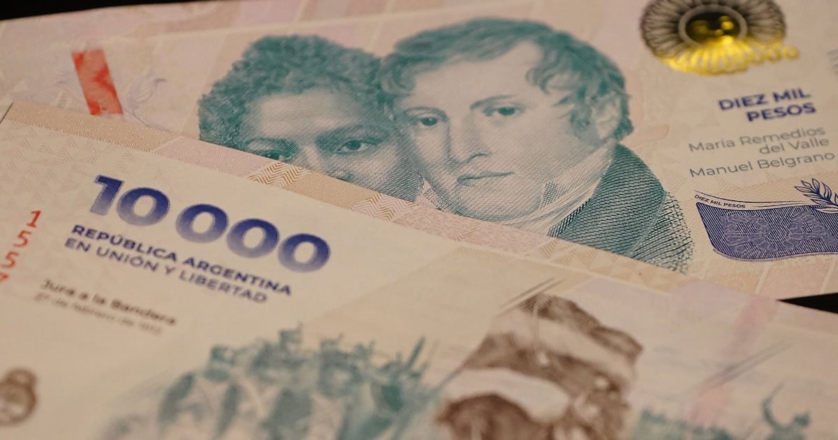 Tras el ajuste de septiembre, el sueldo inicial bancario se ubica en 2,6 millones de pesos brutos y la paritaria vuelve a abrirse en enero de 2027