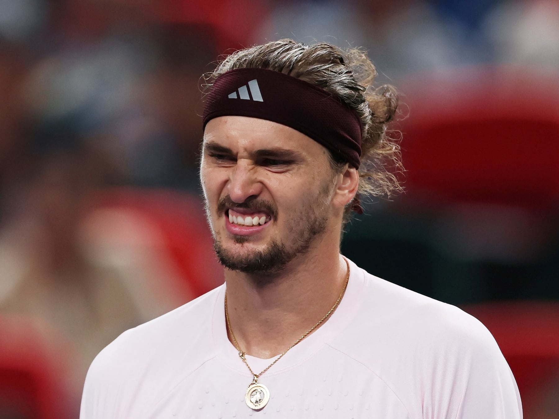 Zverev se quedó sin nafta en Shanghái y la final será toda española