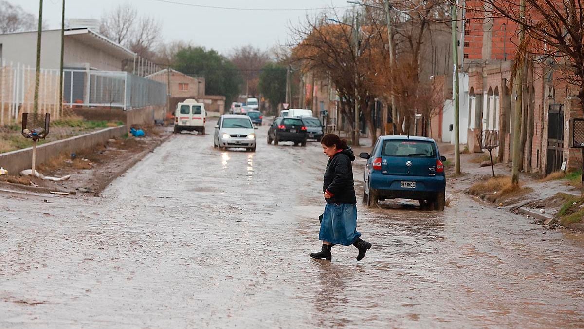 Neuquén en alerta: cuando el agua que faltaba vuelve de golpe y deja a los pueblos sin tiempo