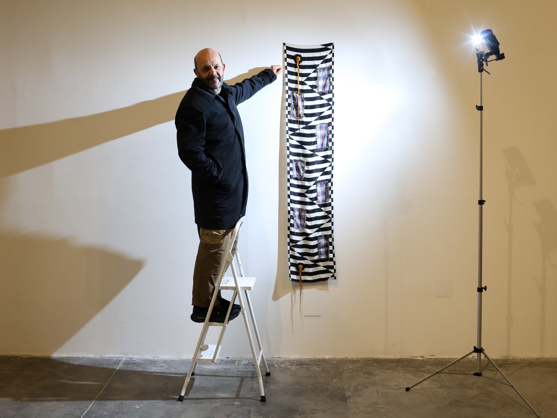 Marcelo Pombo transforma residuosdaily en una nueva exposición en La Boca